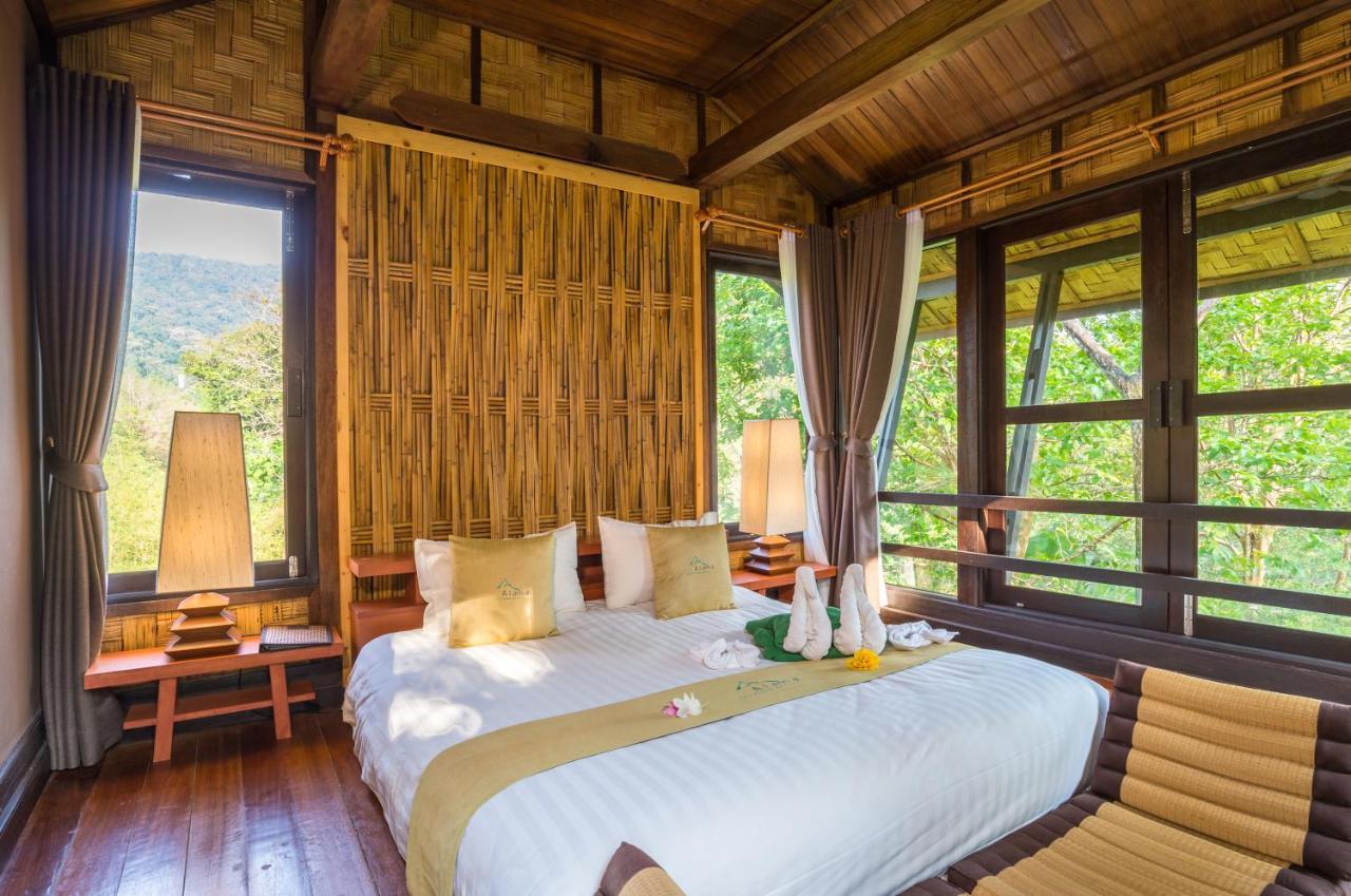 Alama Sea Village Resort - Sha Extra Plus Koh Lanta Bagian luar foto