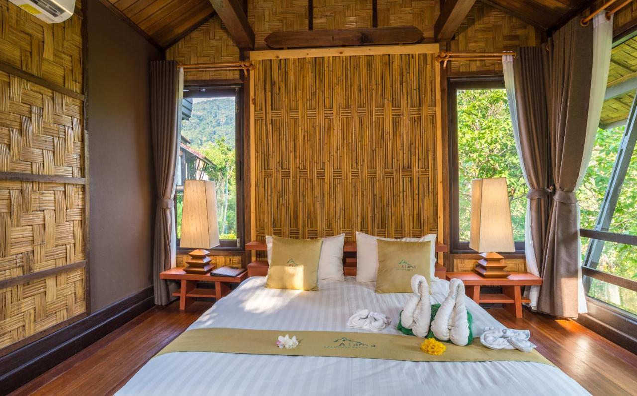 Alama Sea Village Resort - Sha Extra Plus Koh Lanta Bagian luar foto